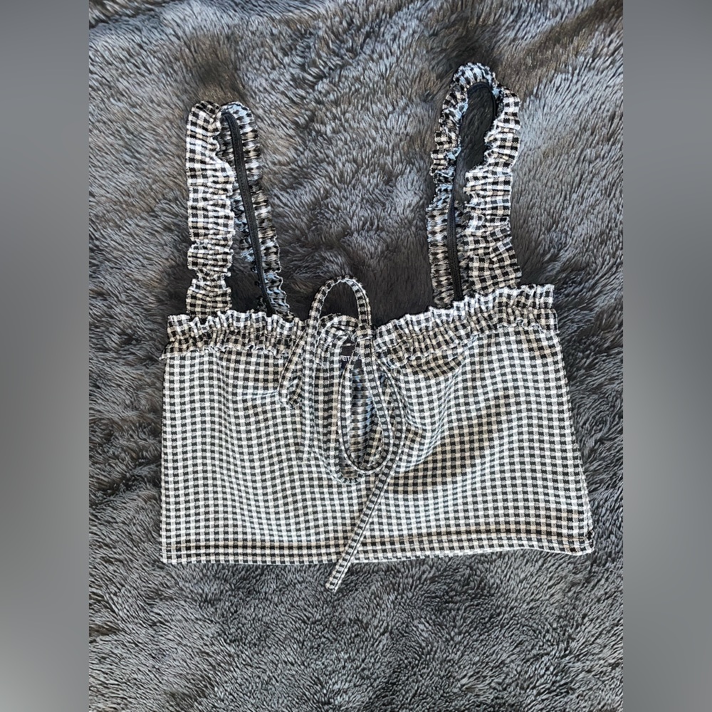 Pretty Little Thing Checkered Top